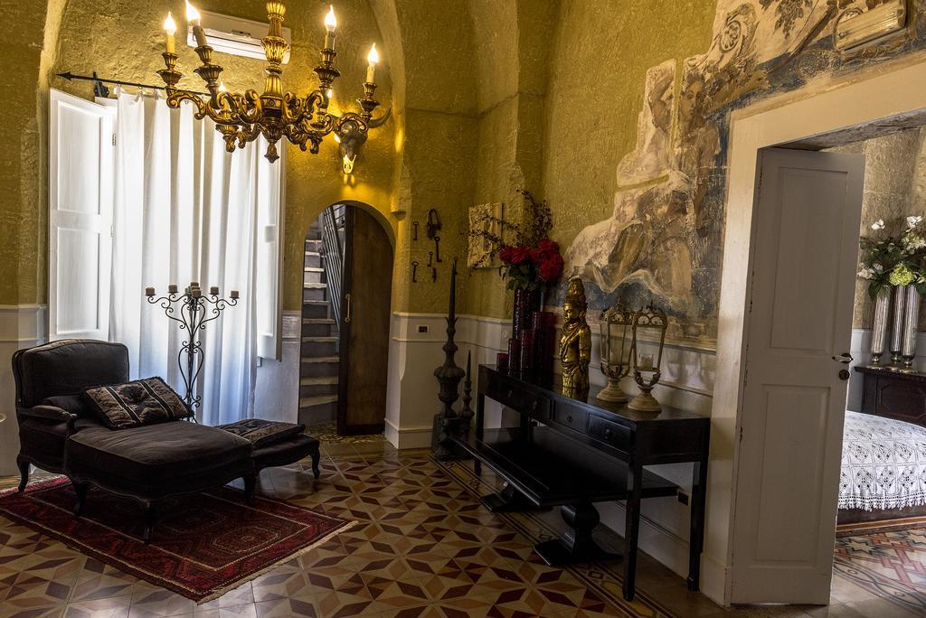 Bed and Breakfast Palazzo Delle Viole Ория Экстерьер фото